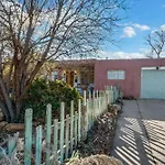 Famed Plaza Oasis 1 Mile Away, King Bed, Office, Foosball