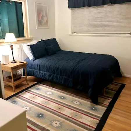Сasa de vacaciones Famed Plaza Oasis 1 Mile Away, King Bed, Office, Foosball Santa Fe